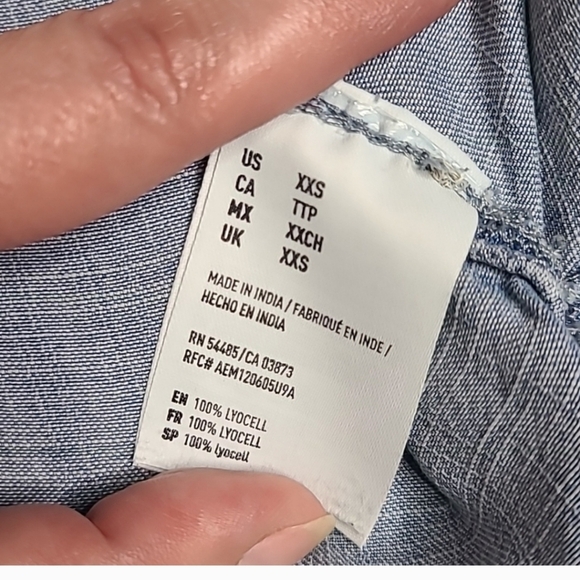 American Eagle Denim Button Down Shirt - Picture 4 of 5